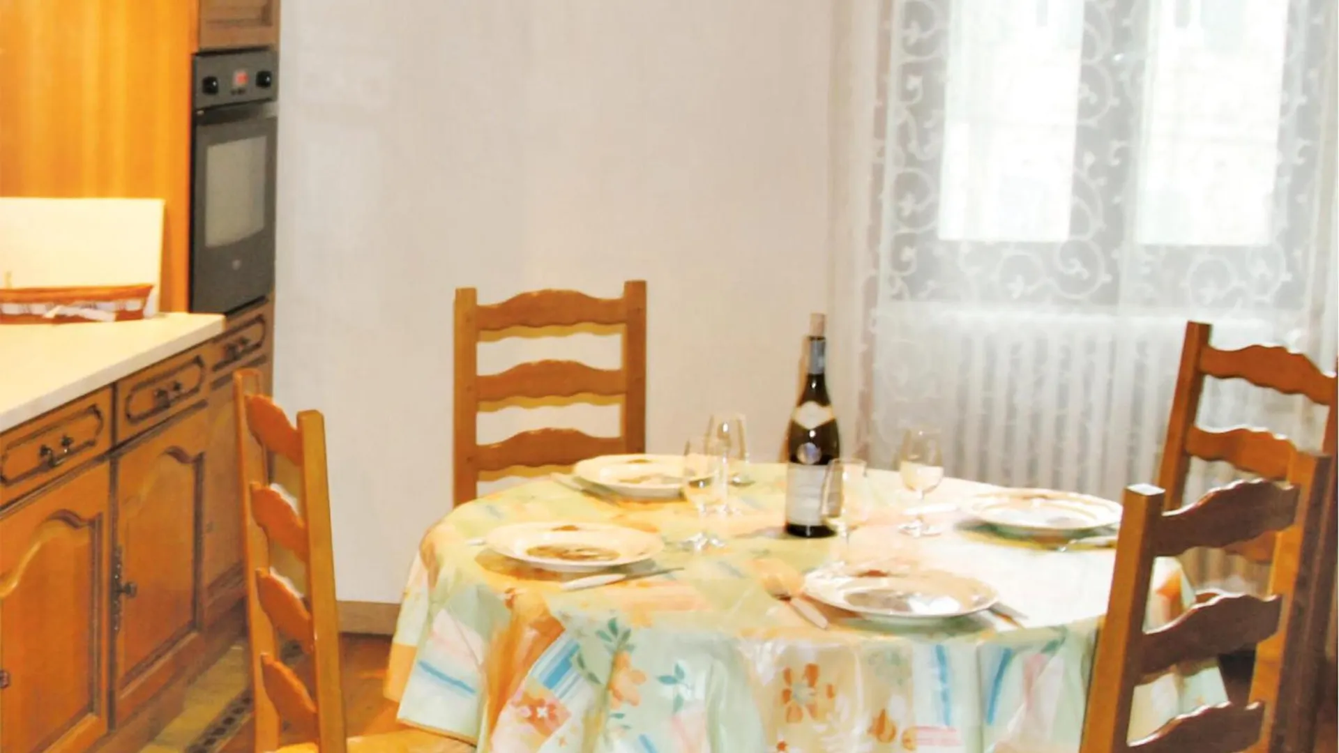 Pet Friendly Home In Suze La Rousse With Kitchen